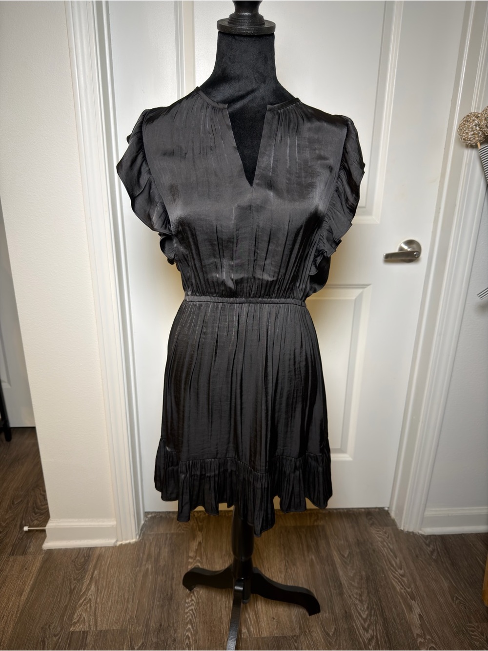 Steve Madden Black Women's V-Neck Ruffle Dress